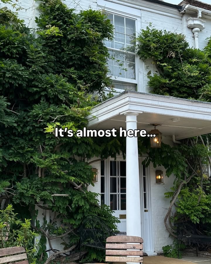 Summer Club by Boots is BACK 🚨

And this year, we want to bring you along for the ride ☀️💙

From beauty and wellness must haves to behind the scenes moments and everything in between... what do you want to see from Summer Club this year? 👀

Drop your requests below ✨

#BootsUK #SummerClubByBoots