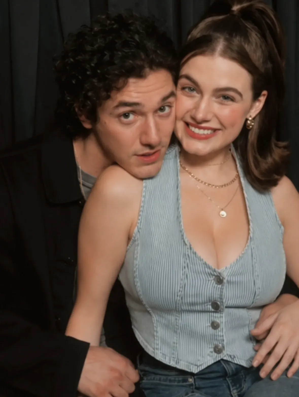 they found home in each other 🤍 

#OffCampus #GarrettGraham #HannahWells 
#BelmontCameli #EllaBright
