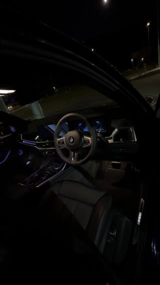 Tag that one friend with this dream...

The BMW X7 M60i xDrive.
#THEX7 #BMW #X7

Mandatory information according to German law ’Pkw-EnVKV’ based on WLTP: energy consumption combined: 12,9-12,8 l/100 km; CO₂ emissions combined: 293-292 g/km; CO₂ class(es): G.
