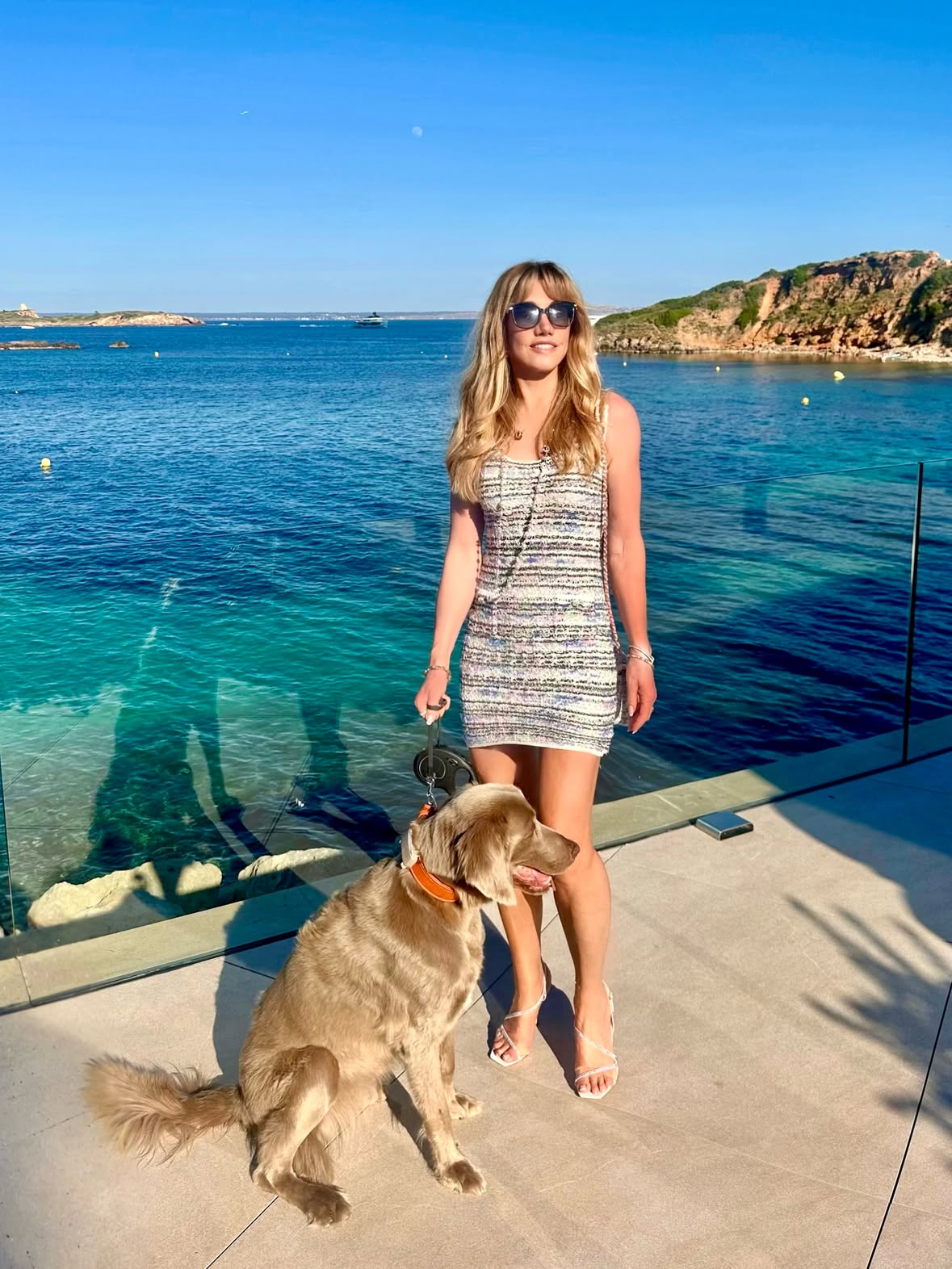 Salt air, sunset light & good company at Lobster Club Puerto Portals. 🤍✨. And thank you for being here, even when life keeps me a little less active on Instagram. I appreciate every one of you. 🤍🫶☀️😘
