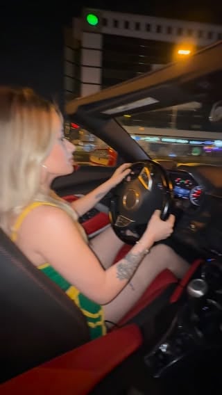 Akım varmış😁 dubai gitmem lazım yineee🍓💛