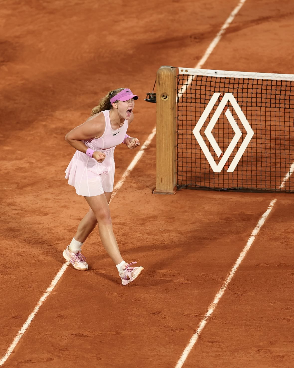TEENAGE DREAM 💫

#RolandGarros