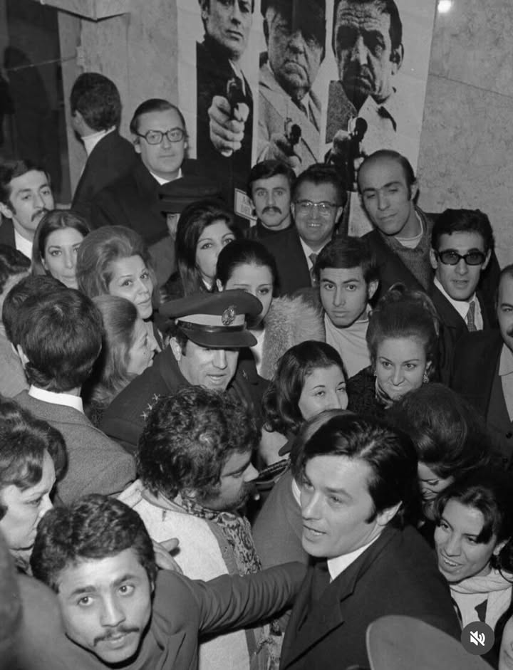 Teheran February 1970 . When IRAN was a FREE and beautiful country. 🕊️🌞🙏❤️

FREE IRAN.

#alaindelon#lifestyle#freeiran#freedom#peace @tinapakravan