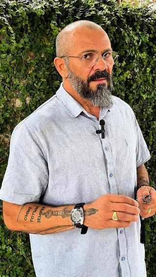 🎯 A pesquisa saiu! E o sistema já começou a sentir nosso peso!

Duas vezes na pesquisa do Instituto Divulga: como “Capitão Chagas” e
“Antoniel” 😄

Mas o importante é que o povo já tá lembrando do meu nome. E sabe o que isso significa? Que estou crescendo. Que as pessoas estão me
reconhecendo e confiam no meu trabalho.
Eu sou policial. Eu sou advogado. Eu conheço a realidade de vocês.

Por isso sei que o povo tá cansado do mesmo. O povo quer mudança. E essa mudança começa com pessoas como vocês, que acreditam em um futuro
melhor.

Compartilhem essa mensagem! Tragam seus amigos, seus colegas, sua família. Venham conhecer a futura real mudança do nosso Estado.

🗳️ OTONIEL CHAGAS BISNETO
🔵 AVANTE
🇧🇷 PIAUÍ
#OtonielChagas #Avante #Piauí #Eleições2026 #Mudança SegurançaPública