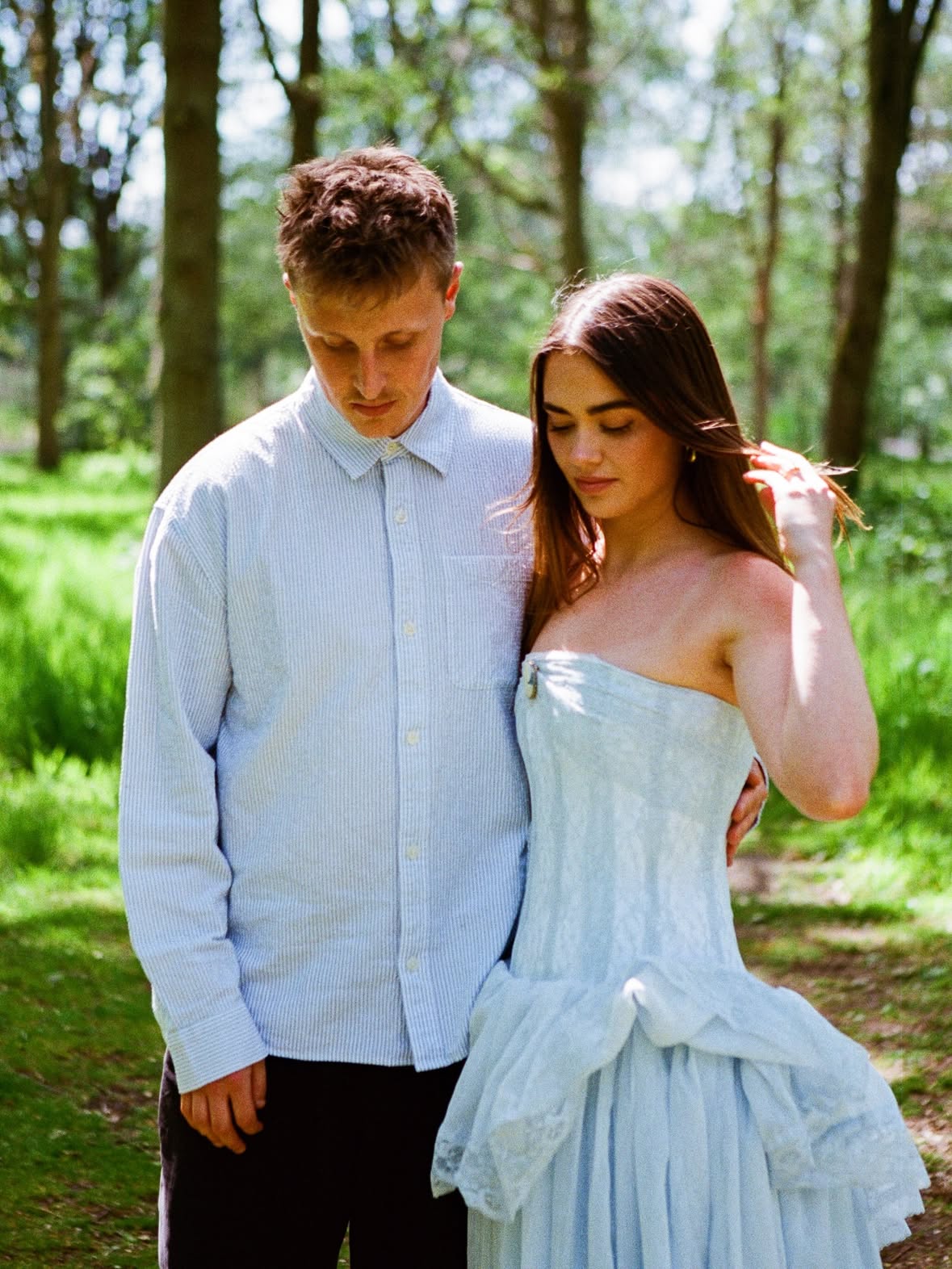 Our engagement on film 🎞️❤️

Shoutout to the amazing @expiredfilmclub for taking these photos ❤️