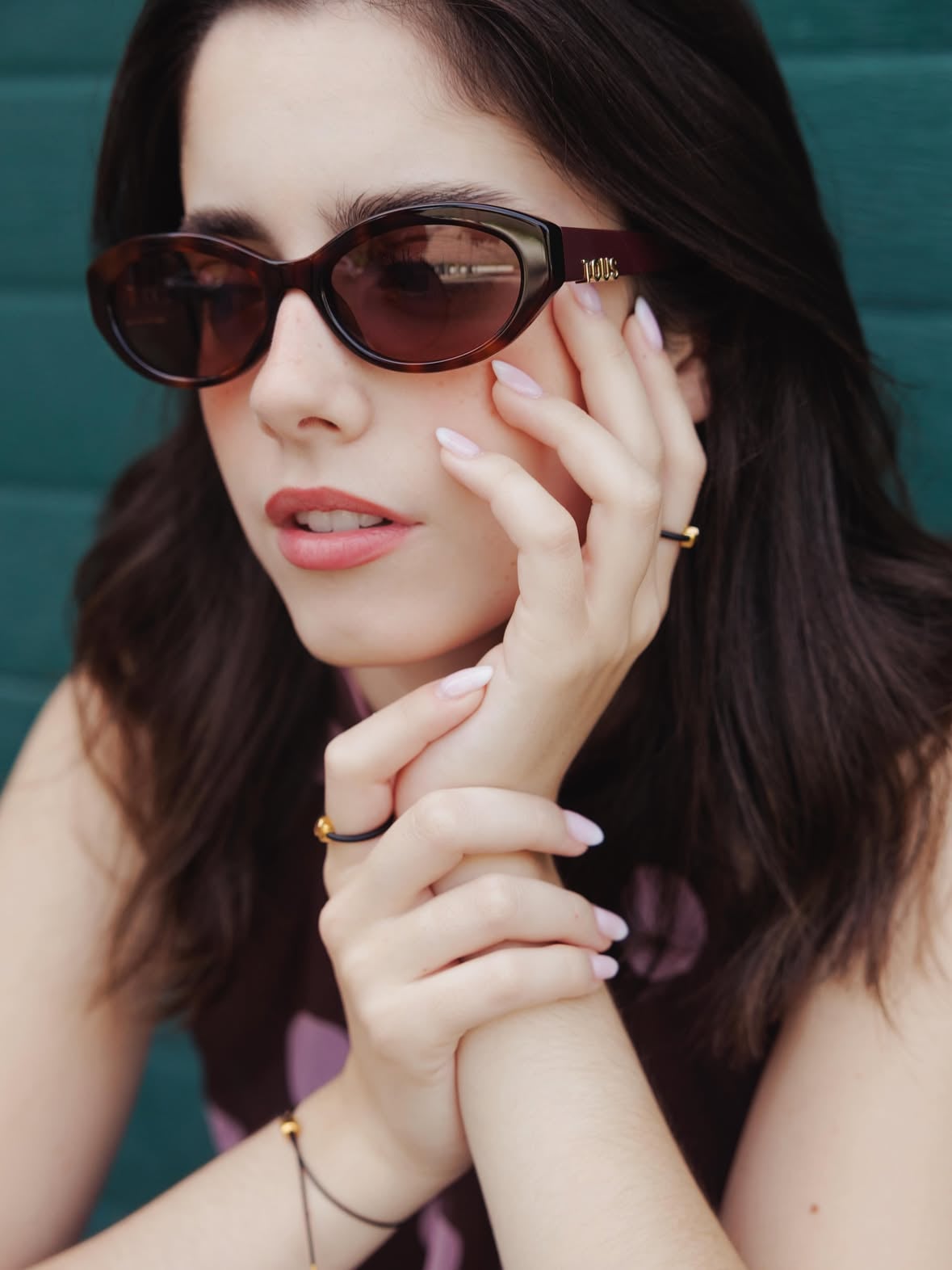 pub | Os dias de sol ficaram melhores com @tousjewelry 🙂‍↕️