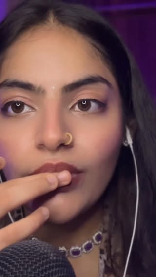 Asmr spit painting trigger to tingle you and relax you ♥️

#explore #asmr #fyp #viral #tingles