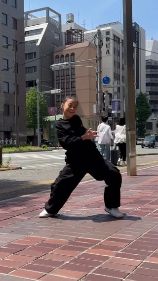 I did IDID FLY that is pretty fly 😎✨️

🎶 @idid_starship - FLY
This dance challenge is fun 🔥

#IDID #FLY #FLY_Challenge