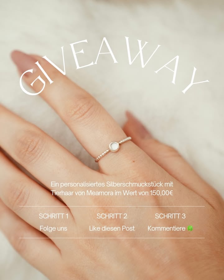 ✨ Es gibt etwas ganz Besonderes zu gewinnen ✨

Ich habe mich mit der lieben Sabrina von @meamora.tierhaarschmuck zusammengetan. Sie fertigt wunderschöne Erinnerungsstücke aus Haaren oder Asche geliebter Fellkinder an – mit ganz viel Herz, Feingefühl und echter Handarbeit. ❤️

Das Besondere dabei:
Sabrina arbeitet nicht mit Epoxidharz, sondern mit Glas. Dadurch können die Schmuckstücke nicht vergilben und bleiben dauerhaft schön. Außerdem können ihre Schmuckstücke jederzeit repariert werden, falls doch einmal etwas beschädigt wird.

Jedes einzelne Stück ist echte Handarbeit:
Die Fassungen werden von Hand geschmiedet und mit viel Liebe zum Detail gefertigt. ✨ Gunthi ist auch ganz begeistert und hat gleich den Knabbertest mit dem Ring gemacht. Die Kette dagegen wollte sie lieber jagen 🤭 

Und jetzt kommt das Beste:
Ihr könnt ein Schmuckstück eurer Wahl im Wert von 150 € gewinnen! ❤️

So nehmt ihr teil:

• Uns beiden folgen
• Diesen Beitrag liken
• Ein 🍀 in den Kommentaren dalassen

Der Gewinner oder die Gewinnerin wird in einer Woche ausgelost und von mir per DM kontaktiert. Dann könnt ihr ihr das Fell eurer Katze, Hund (oder vielleicht Wüstenrennmaus?) per Post senden ❤️ Viel Glück! 🍀