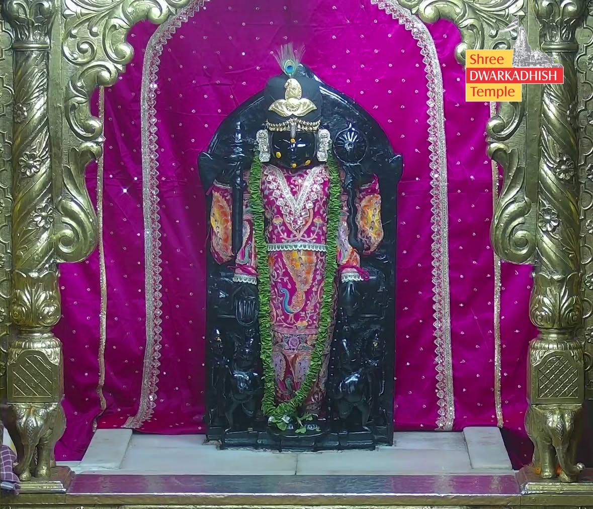 राजाधिराज द्वारकाधीश जी के मङ्गला आरती दर्शन 🙏🏻
श्री द्वारकाधीश मंदिर द्वारका,गुजरात
दिनांक :- 02/06/2026 मंगलवार 
 
#dwarka #manglaaarti
#ShridwarikadhishmandirOfficial