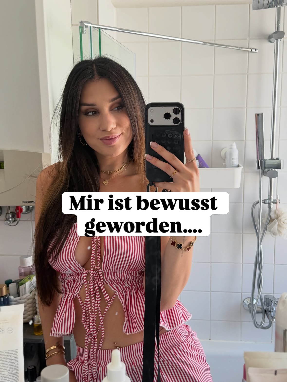 Es ist PRIDE Monat & allgemein ist Liebe so viel schöner als Hass auf dieser Welt.  Und deshalb möchte ich 10 Menschen einen Wocheneinkauf bezahlen und eine Person bekommt ein iPhone 17 in lila dazu 💖⬇️

1️⃣ Folge mir
2️⃣ Like diesen Beitrag 
(du musst nicht kommentieren, ich weiß, dass das Thema auch sehr unangenehm sein kann & deshalb mache ich es so einfach wie möglich). Ich freue mich sehr, ein paar Wocheneinkäufe zu übernehmen ♥️

Unabhängig von Instagram. Teilnahme aus Europa (unter 18 nur mit Einwilligung). Ende: 01.07.2026 um 23:59 Uhr. Die Auslosung erfolgt per Zufallsprinzip. Der/die Gewinnerin wird per Direktnachricht kontaktier. Der Rechtsweg ist ausgeschlossen. Mehr Details über den Link in meiner Bio.