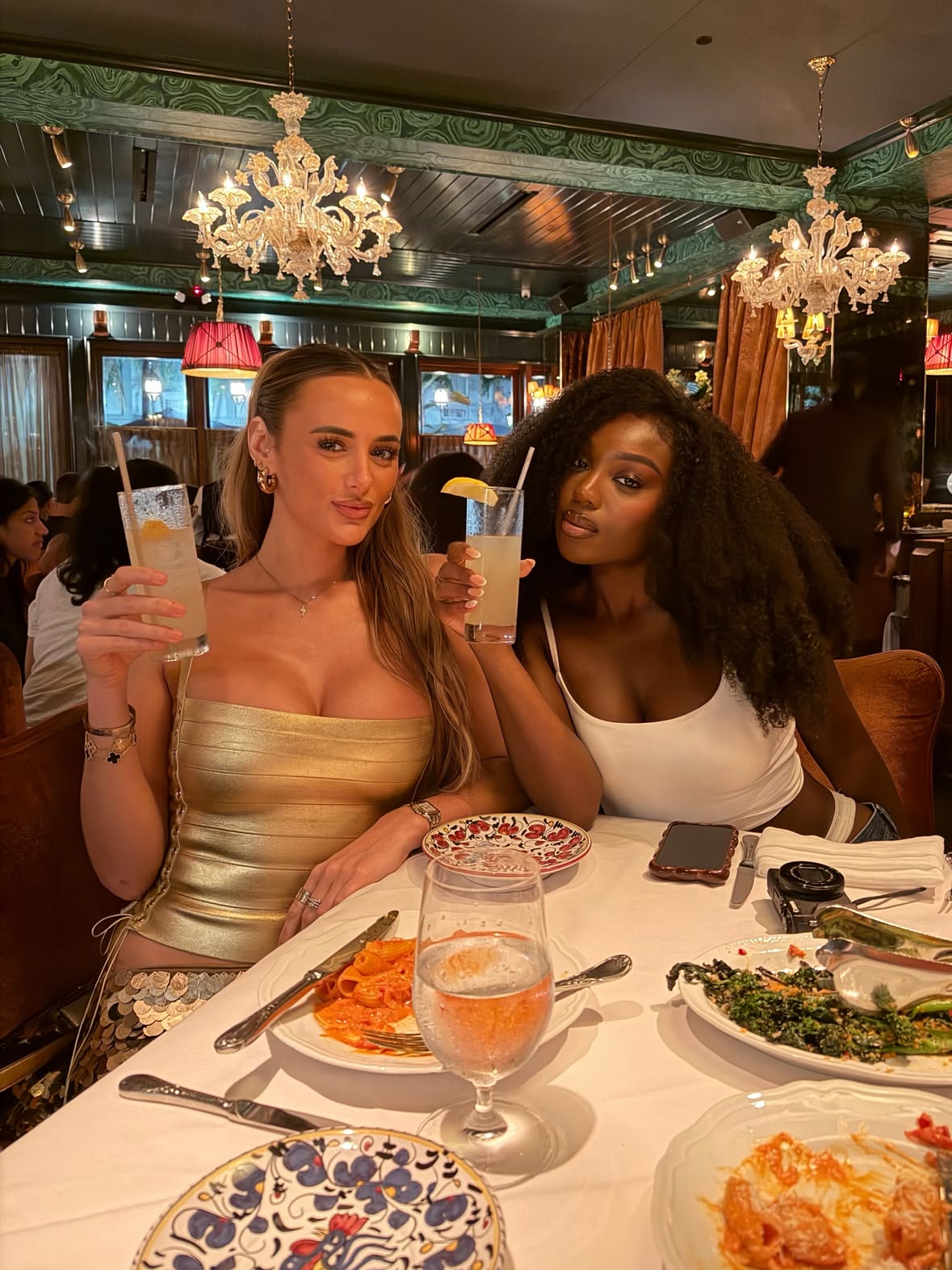 ching ching muva f 🥂