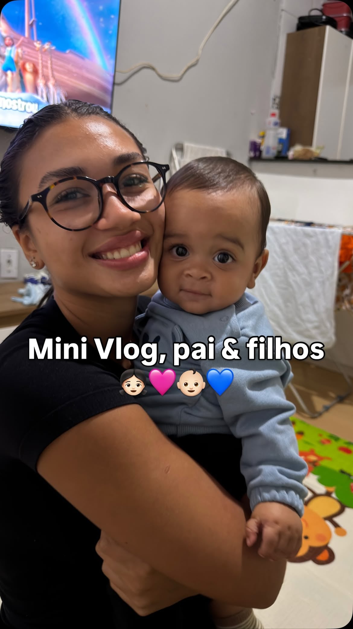 Missão da Ana Clara: vender os corações do trabalho da escola! ❤️

Agora quero saber de vocês: quem aí também passou pela fase de vender rifa, doce, cartão, artesanato ou qualquer outra coisa na escola? 😂

Conta nos comentários qual era o “produto oficial” da sua época!
