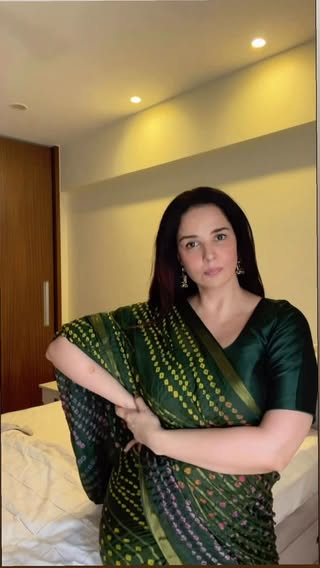 .
Haanji haanji….
Kyunki Salman khan,sonu nigam,lataji ,ninetys ka gaana or saree..phir toh…………….!

.
.
.
.
.
.
.(meri maa ke jhumke,90s ke gaane pyar hain,saree,tyeanddye old pattern, handloom,rajasthan,kumar sanu ,sonu nigam, lataji )
.
.
.
Template by.
@priyamudgal.94