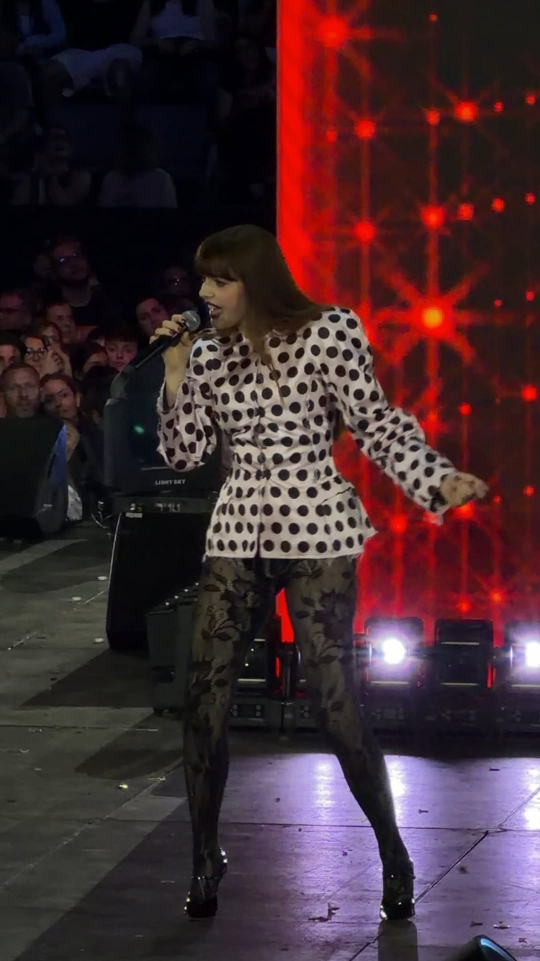 Annalisa infiamma il palco del Power Hit Estate 2026 Grand Opening di Roma con la sua Canzone Estiva 🔥 #annalisa #canzoneestiva #rtl1025 #phe2026 #concerto
