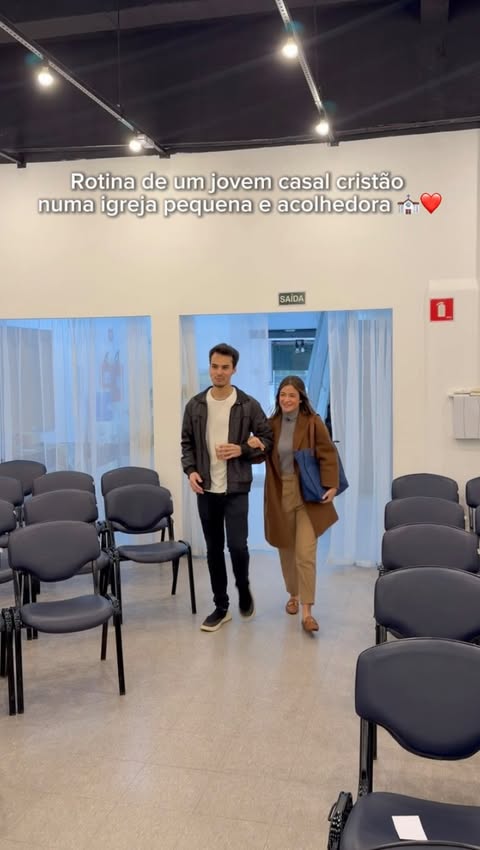 Vem viver uma manhã conosco servindo na Igreja Presbiteriana 😁🙏🏻 me conta nos comentários em qual igreja você congrega e se tu serve em algum ministério… 
.
.
#vlog #rotina #casal #vidareal