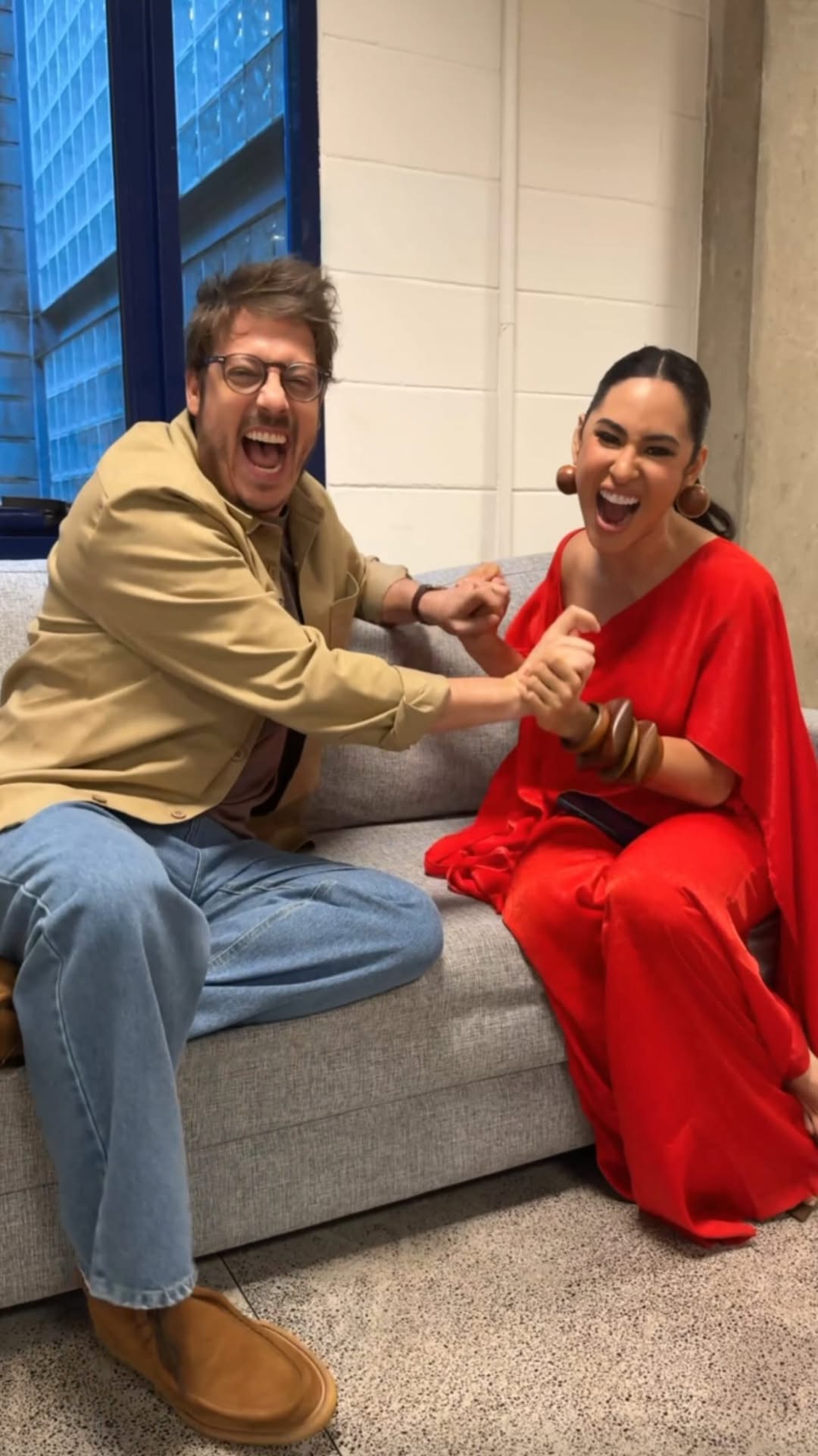 Fui bem, meu povo? 🤩 e hoje tem @isabelle.nogueira no “Que História É Essa, Porchat?” à partir de 21h45 no @gnt e no @globoplay