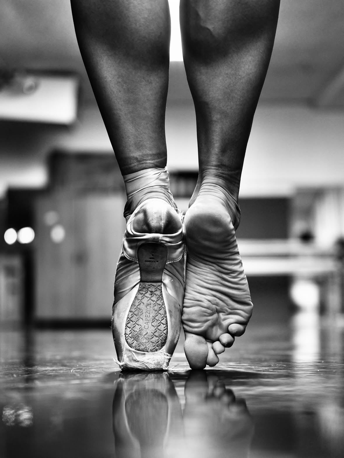 @kyliesheafoto 🔲 Self-Portrait Prints

1. Soul to Sole | 2025
2. Anima | 2022 @tacomacityballet 
3. Foot to Foot | 2024 @tacomacityballet 
4. Afterlight | 2024 @tacomacitytheaters 
5. Sacrifice | 2024
6. The Girl In The Tree | 2020

💌 kyliesheaprints @ gmail.com

This ongoing #Leica project began in 2020, and I am finally offering prints of this deeply personal series which serves as my visual diary. If you are interested in bringing any of my work into your space, please contact me directly through the email above for more details. Every physical print holds a piece of my heart, journey, and essence. I will be signing and hand packaging every single one with love because there is no other way 🔴 @leica_camera @leicacamerausa 

Thank you for your support on this journey.

I love you always.

With deepest gratitude,
Kylie 

#leicacamerausa #ballet #ballerina #balletdancer