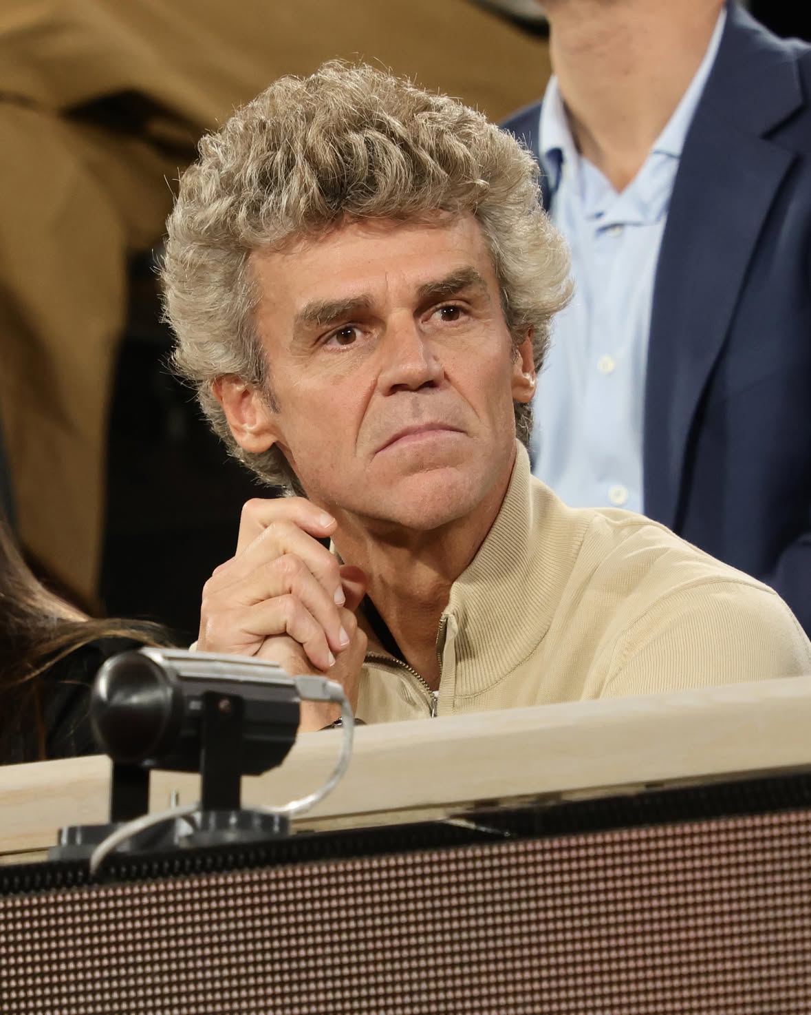 Joao on court 🇧🇷 Guga watching on

#RolandGarros