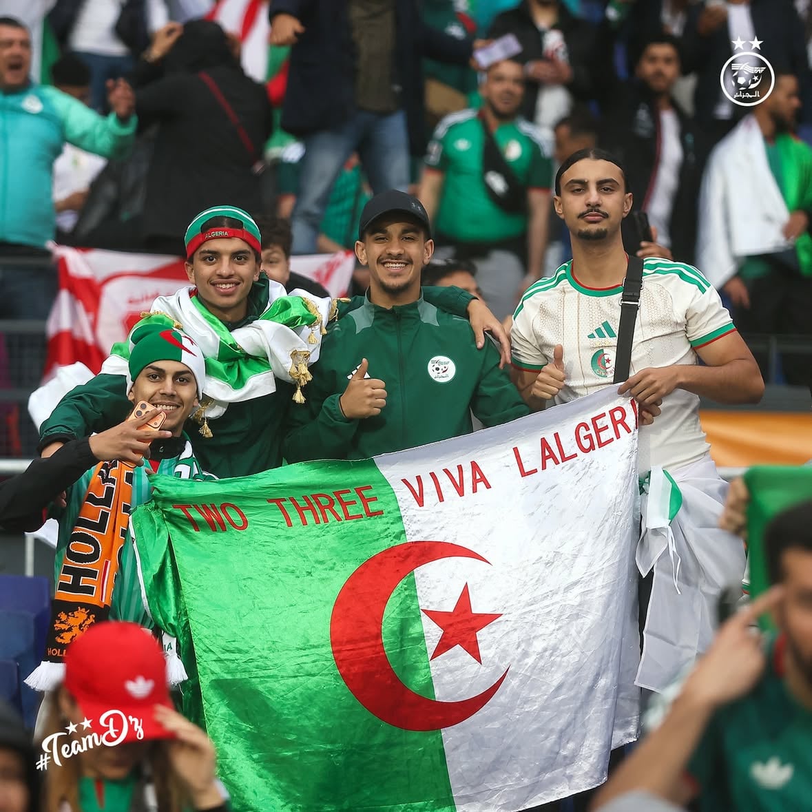 جماهير الخضر دائماً في الموعد.. شكراً على هذا الحضور الكبير والدعم الرائع 💚

#LesVerts ⭐️⭐️ | #123VivaLAlgérie 🇩🇿 | #WorldCup2026 | #FIFAWORLDCUP