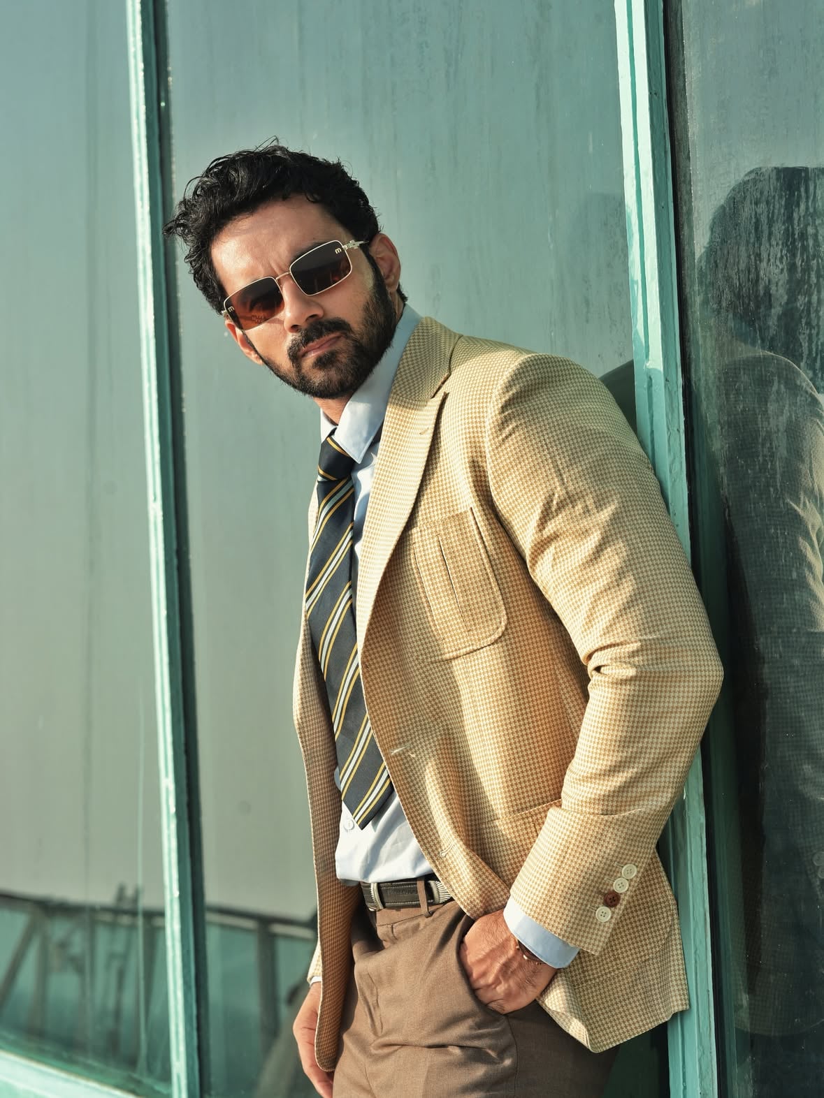 Mashooq 😎
.
.
.
.
.
Outfit by @gargee_designers 
📸 @lsdphotographyofficial