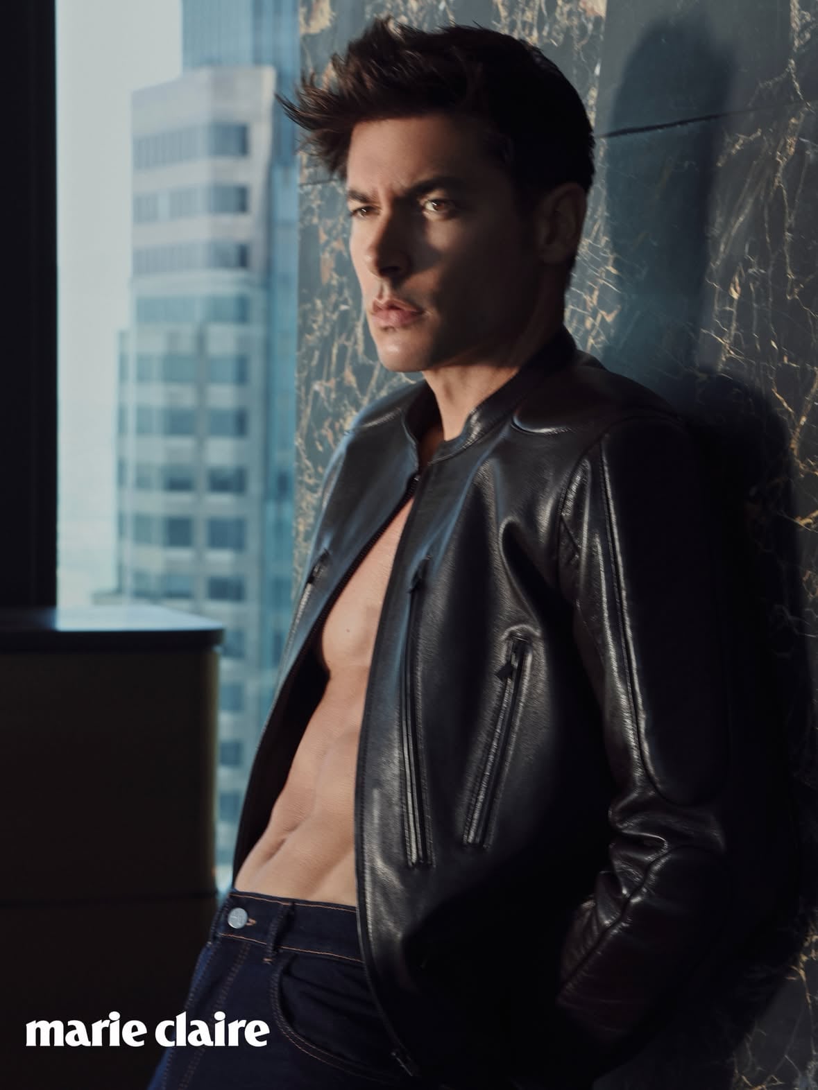 Happy Monday!  @marieclaire.rs 📸 @diegolarez @hairstudiobydiegolarez