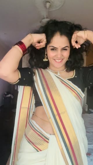 Saree…..❤️ GROWN
🥻 @naari_byardraknair 

#viral #grown