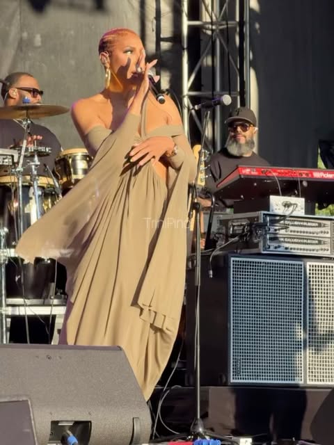 Ya wanna know what I did this weekend? I manifested my presence at the legendary @rootspicnic this year and God used my good friend @adamblackstone to do so.. he is the musical GOAT and it makes me so nervous to be around him STILL cause I’m such a fan of his brilliance.. I SANG AT THE ROOTS PICNIC BITCH!! And i shared the stage with so many of my Favorite THROATS!! 😝🤪🤪🤪😝 pinch me please!!! So many artists that I admire and adore from rap to R&B and God allowed me to experience and FEEL every moment with not just my staff of friends but extended ones!!! .. and to make it all better i get to go home to PEACE after feeling Gods blessings 🥨 🤷🏽‍♀️✨🤪……Until the NEXT time this time next year🏆✨
