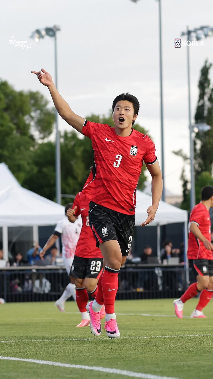 [GOAL] 대한민국🇰🇷 3-0 트리니다드토바고🇹🇹
이동경 to 조규성
가나전이 생각나는 헤더골!

한계를 넘어 하나된 𝐑𝐞𝐝𝐬✨

📺TV조선, 쿠팡플레이, tvN

#대한민국 #축구국가대표팀 #FIFAWorldCup2026
