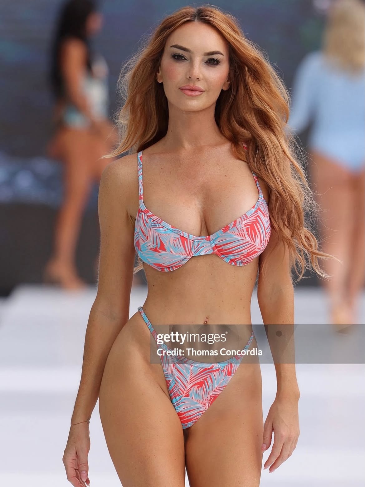 Caught walking in the @miamiswimweekshows for @rellecigaswimwear by @thomasconcordia for @gettyimages @kirbydoesglam @bronzedaffair.fl