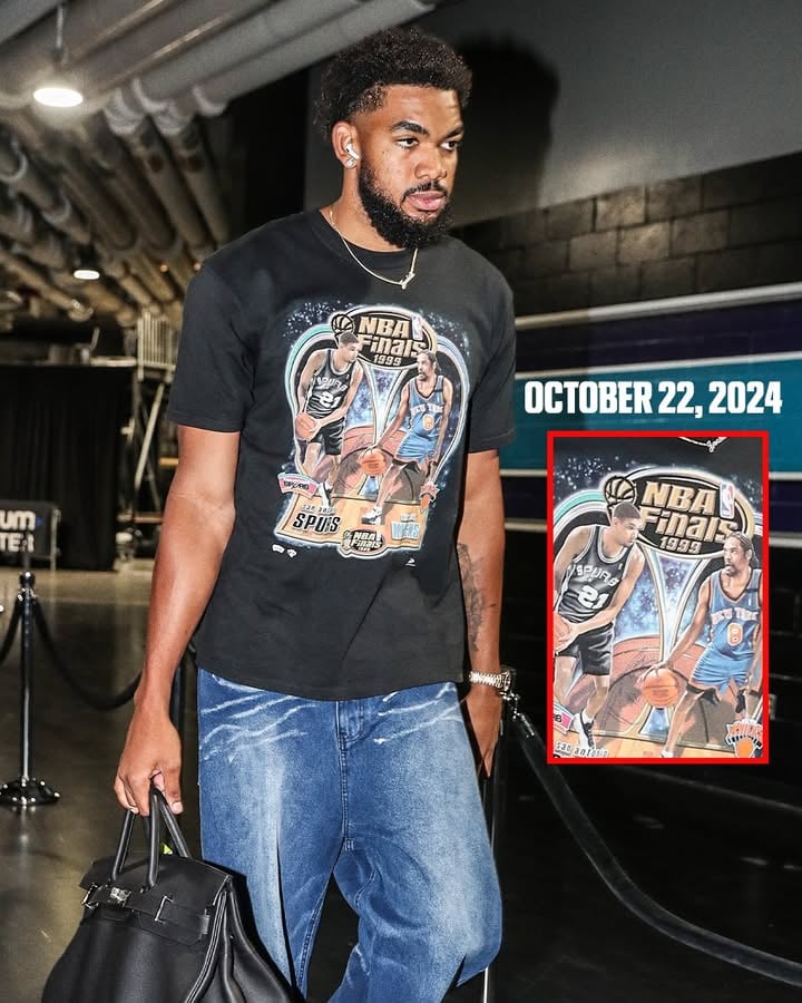 KAT’s first game as a Knick.

Written 😲