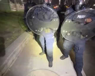 Because of @govsherrillnj the New Jersey State police and ICE are firing tear gas, pepper spray & rubber bullets against peaceful protestors at Delaney Hall.

Governor Sherrill stands with ICE.

Tonight she chose to stand with GEO Group and ICE instead of immigrant families
 
All while nearly 300 detained immigrants inside Delaney Hall were on Day 8 of their hunger and labor strike demanding dignity, freedom, and justice ✊🏽