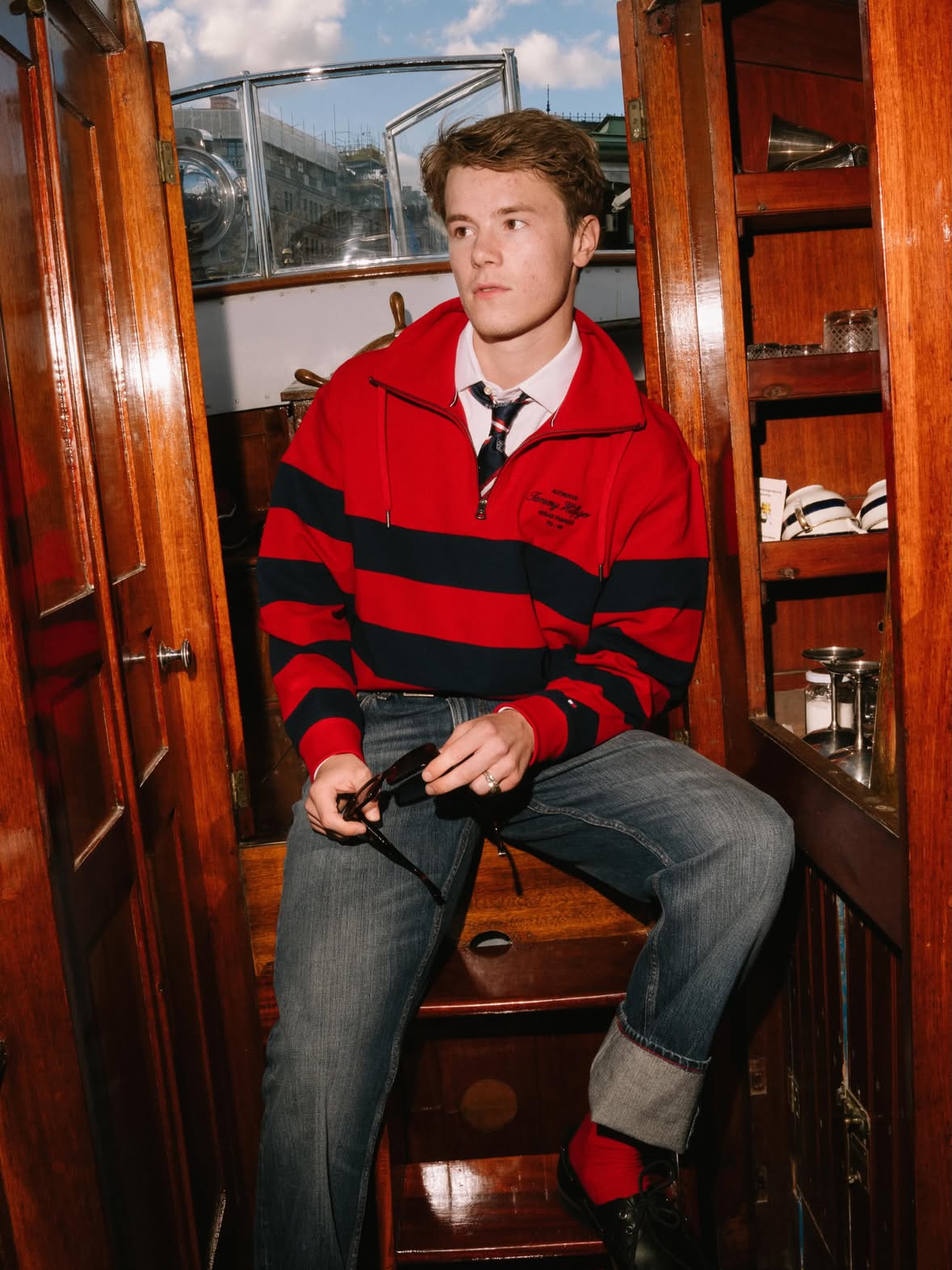Hard launching summer with my Tommy family 🤍

@tommyhilfiger #tommyfamily 
@paul_edwardss styling❣️