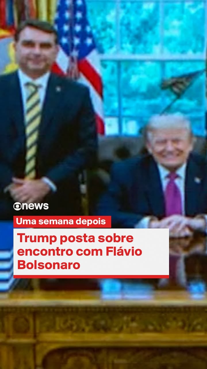 'JOVEM INTELIGENTE' - Quase uma semana depois do encontro com Flávio Bolsonaro, Donald Trump publicou sobre o ocorrido em sua rede social Truth Social nesta terça-feira (2). O presidente americano postou duas fotos: uma apenas com o senador, e outra com Eduardo Bolsonaro e Paulo Figueiredo também.

"Foi muito bom ter Flávio Bolsonaro no Salão oval da Casa Branca, um jovem inteligente que ama muito o seu país, o Brasil", escreveu Trump. O senador se encontrou com o presidente dos EUA na última quarta-feira (27).

➡ Acompanhe as atualizações na #GloboNews #DonaldTrump #FlávioBolsonaro #Estúdioi #EUA