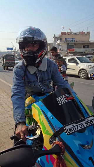 Haar Nahi Maunga ❤️🙏
.
.
.
#theuk07rider #superbike #reelkarofeelkaro #shotoniphone #comeback