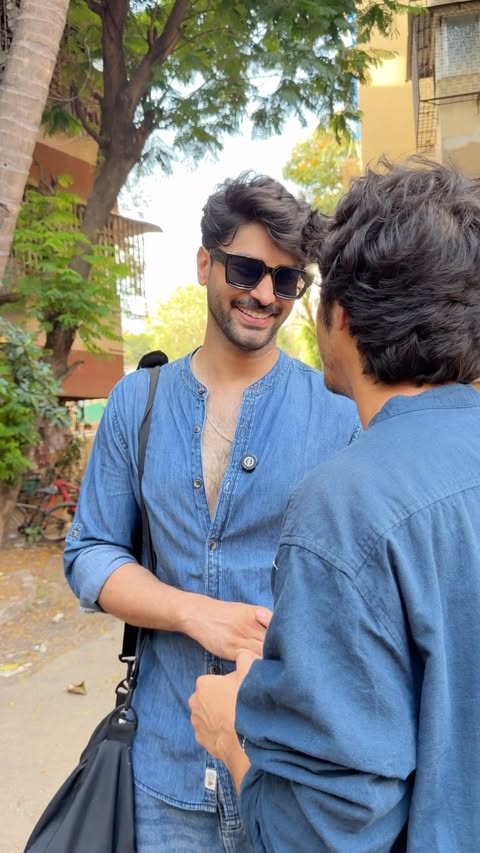 You never really know who’s been paying attention. 😄

#KahinDiyaPardes #ZeeMarathi #RishiSaxena #ActorLife