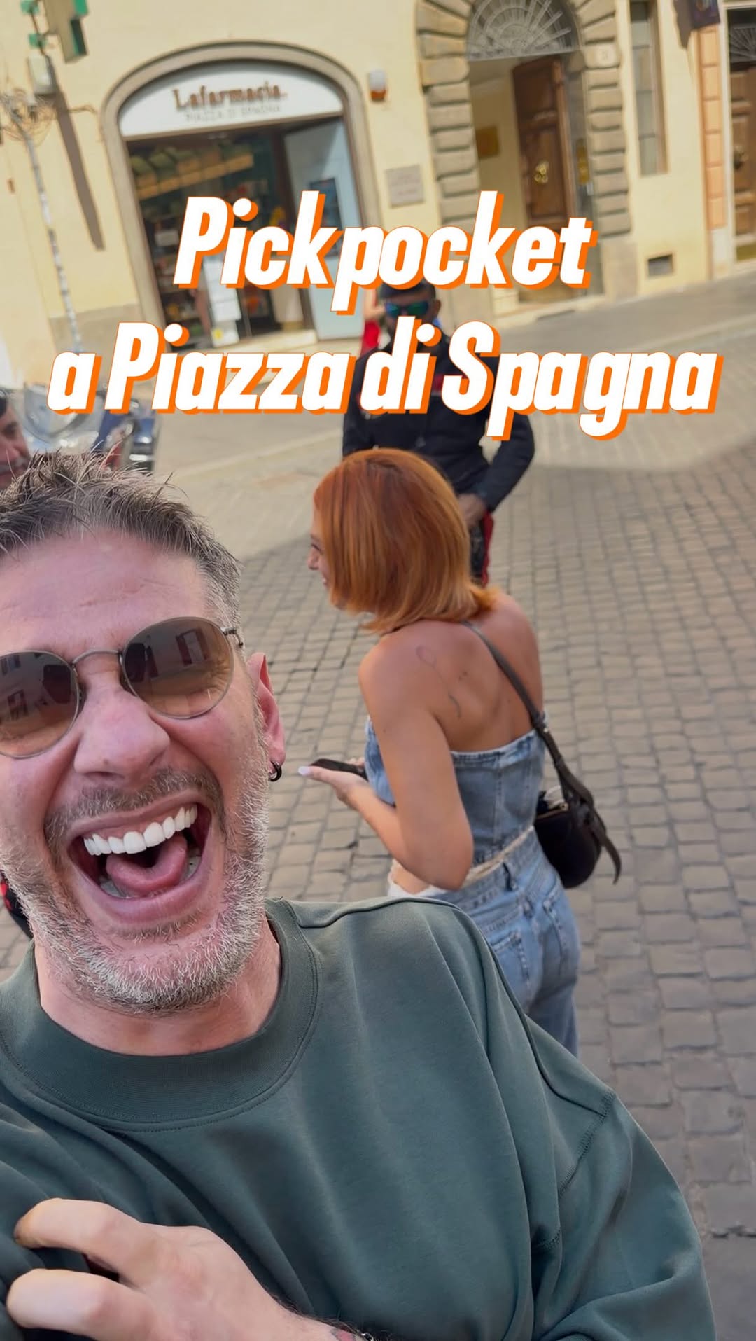 Pickpocket a Piazza di Spagna 👀