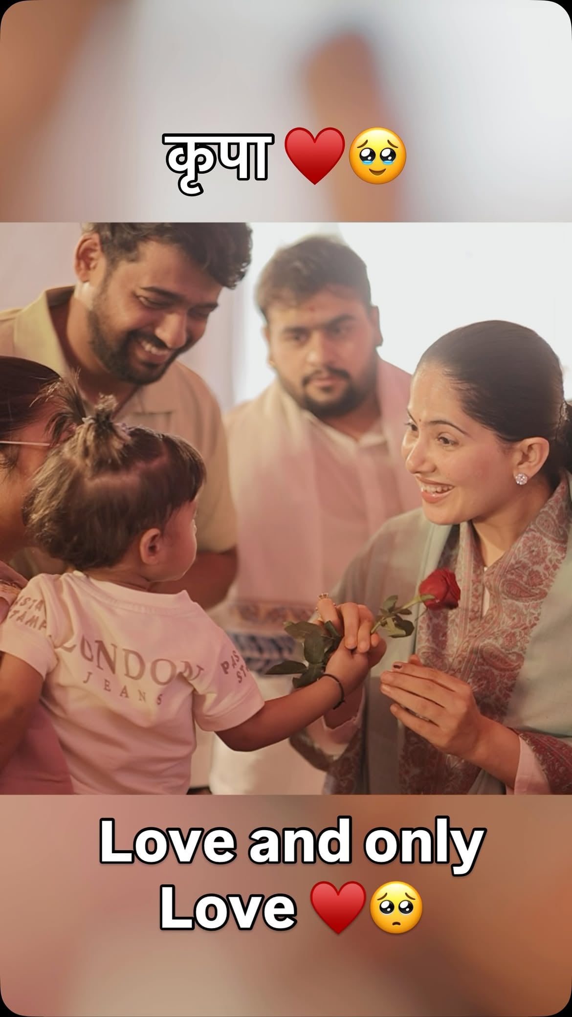 इतना दिया सरकार ने जितनी मेरी औक़ात नहीं 🥺

#grateful #love #pureinnocence #jayakishori #katha
