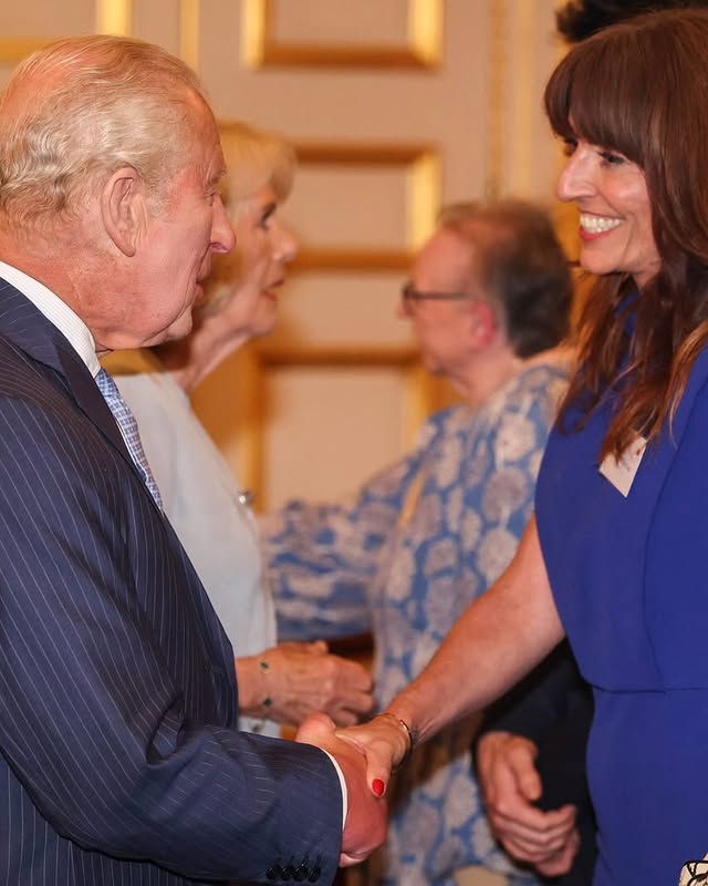 Thank you @CR_UK for 125 years of life-changing research. 🎗️🔬

The King and Queen, accompanied by The Princess of Wales and The Duke and Duchess of Gloucester, have hosted a reception to mark the charity’s landmark year.

Cancer Research UK, of which His Majesty is Patron, works tirelessly to transform how cancer is understood, prevented, detected and treated. 

Cancer survival has doubled in the UK over the past 50 years and today, 8 in 10 people who receive cancer drugs in the UK receive a drug developed with the charity.