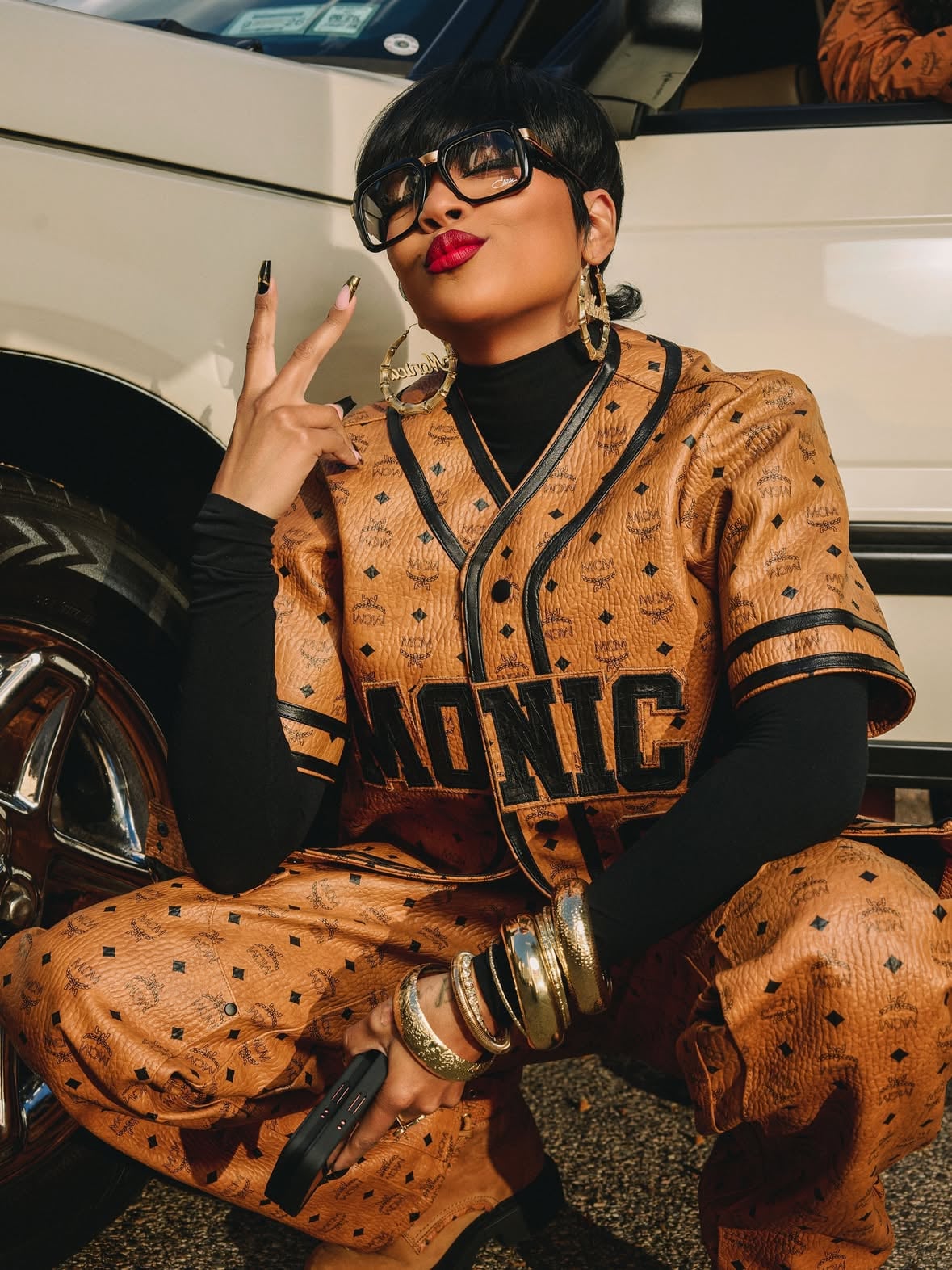 This custom MCM x Misa Hylton design was created to celebrate a woman whose style has always been her own. 

Created for Monica’s guest performance alongside Brandy at The Roots Picnic, this one-of-one custom design draws inspiration from the bold individuality, confidence, and street-luxury spirit that defined an era. 

Seeing her share this moment alongside Laiyah made the story even more meaningful.

Two generations.
One story.
Infinite influence.

Because true style isn’t about trends.
It’s about legacy. @mcmworldwide 

Stylist- @_adikted2fresh_ ❤️💫

#MCMxMisaHylton