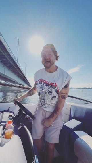 What a time to be alive 🙏
Robbie I’m coming 🚣🏼‍♀️🚣🏼‍♀️🚣🏼‍♀️