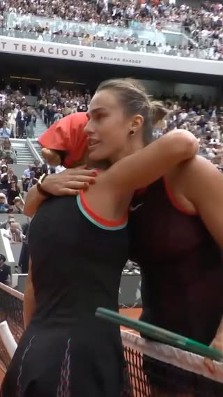 WHAT A FINISH!

#RolandGarros