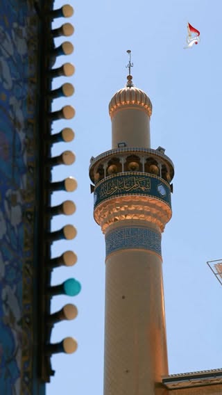 يعتبر عيد الغدير من الاعياد الكبرى لأنه عيد الله الاكبر ولابد من عناية واهتمام به من قبل الموالين وبالخصوص رب الاسرة حيث إلتزامه في تبيان شأن هذا العيد للعائلة من خلال اظهار بادرة الفرح والسرور والبذل عليهم , انما هو انعكاس يظهره اليهم عن مفهوم التوالي لولاية امير المؤمنين علي (عليه السلام) 

#متباركين #النجف #امير_المؤمنين #عيد_الغدير