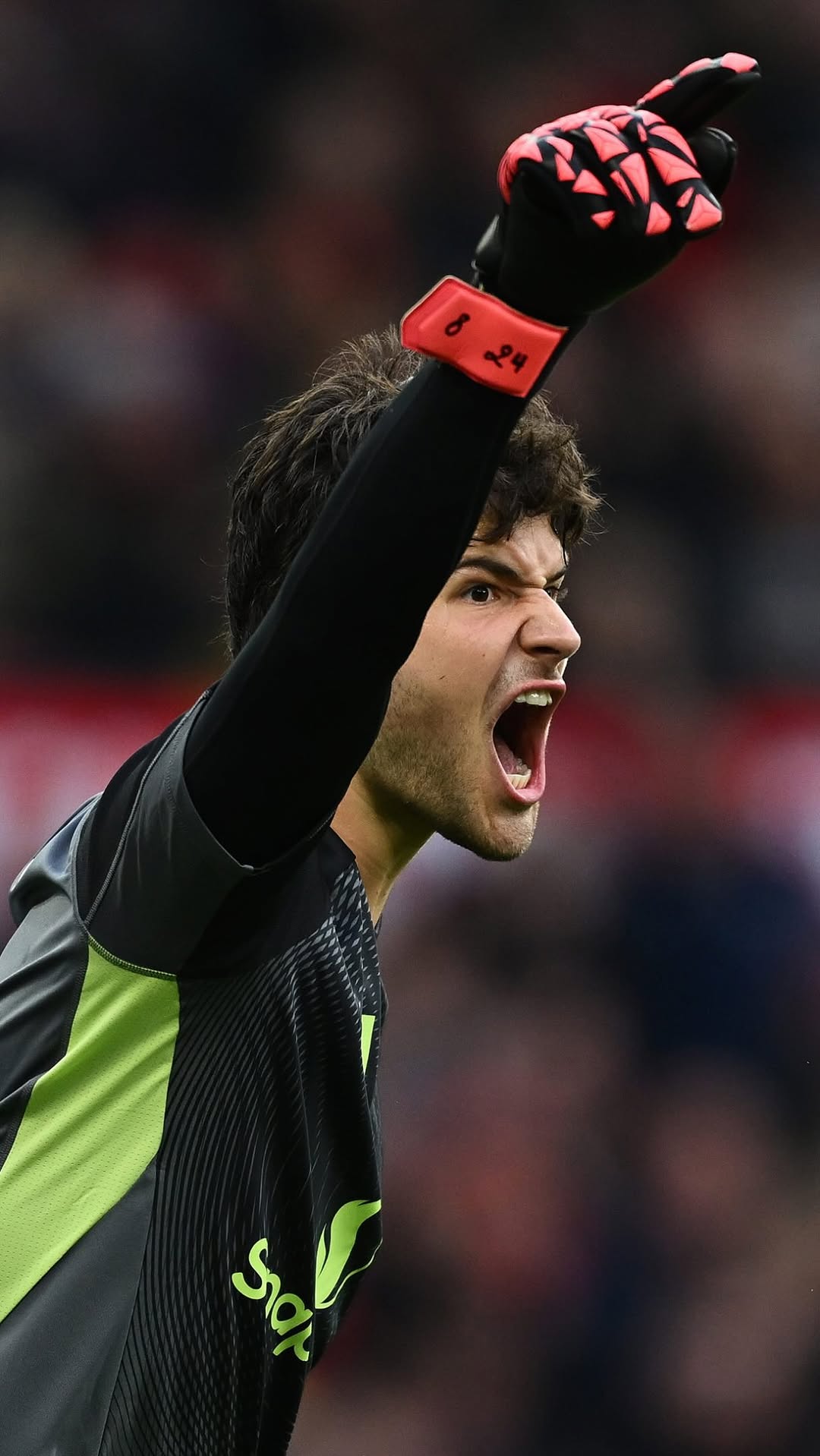 A super Senne Lammens save 🤝

The @manutd goalkeeper is @barclaysfootball Transfer of the Season ❤️