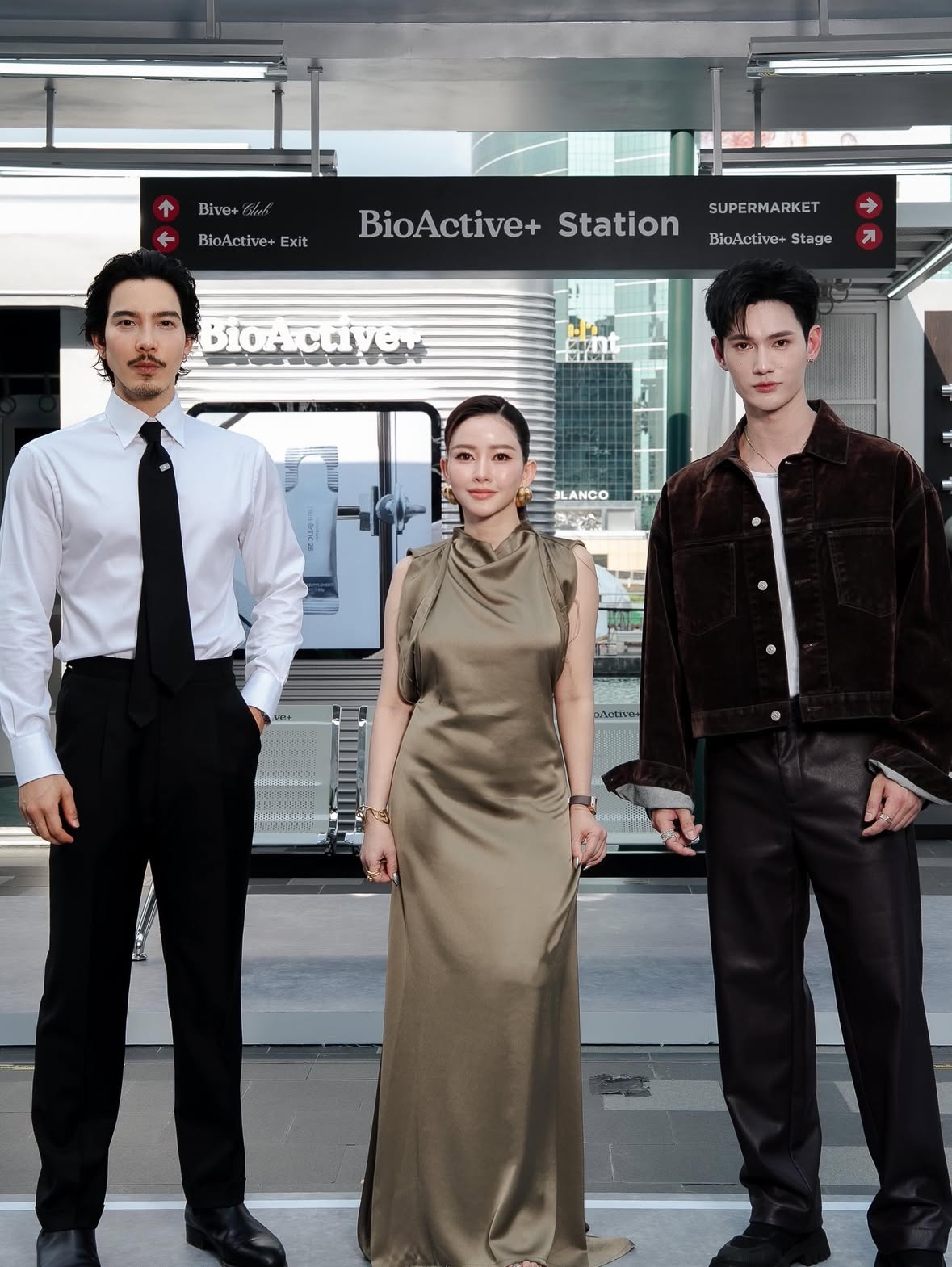 เมื่อวานมีฝน มีเสียงหัวเราะ และมีผู้คนที่เมย์รู้สึกขอบคุณมาก 

ขอบคุณทุกคนที่เลือกใช้เวลามาอยู่ด้วยกัน
แม้อากาศจะไม่เป็นใจ แต่ทุกคนก็ยังอยู่จนจบ

ขอบคุณสำหรับค่ำคืนที่สวยงามนะ

สำหรับเมย์…
มันมีความหมายมากวาาที่คำพูดจะอธิบายได้

It means so much to me. 🤍