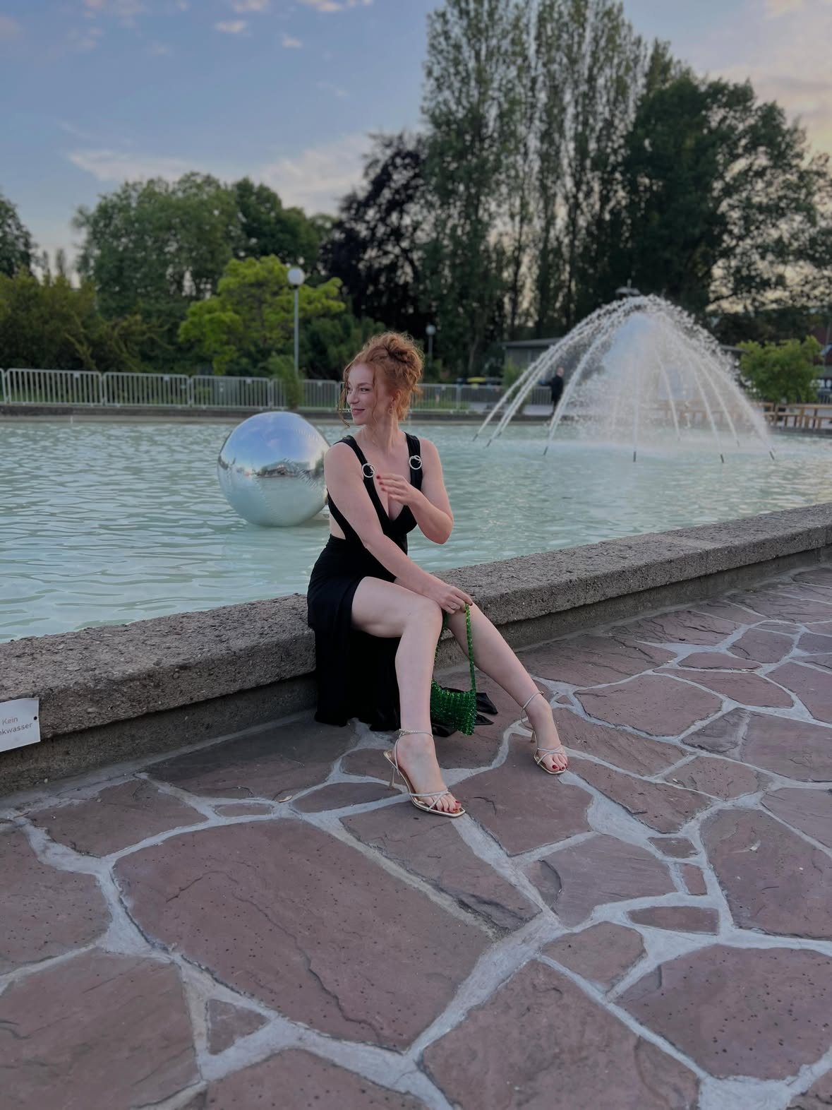 Danke für diesen bewegenden Abend und herzlichen Glückwunsch an alle strahlenden Gewinner!✨ Ein Hoch auf das Kino.

@filmpreis 

Danke an @ninajensenstyling @roberto_cavalli @maren.lilian @olelynggaardcopenhagen 
#werbungwegenmarkennennung