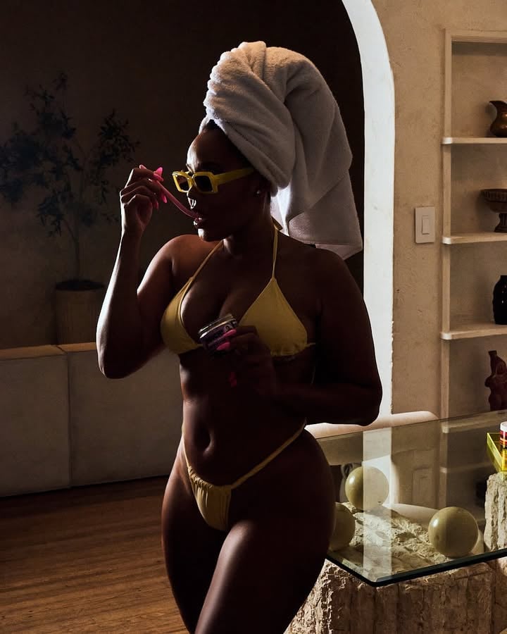 This taste 😍🎂🥄…….
⏲️👩🏽‍🍳☝🏽 Coming soon 🔜
