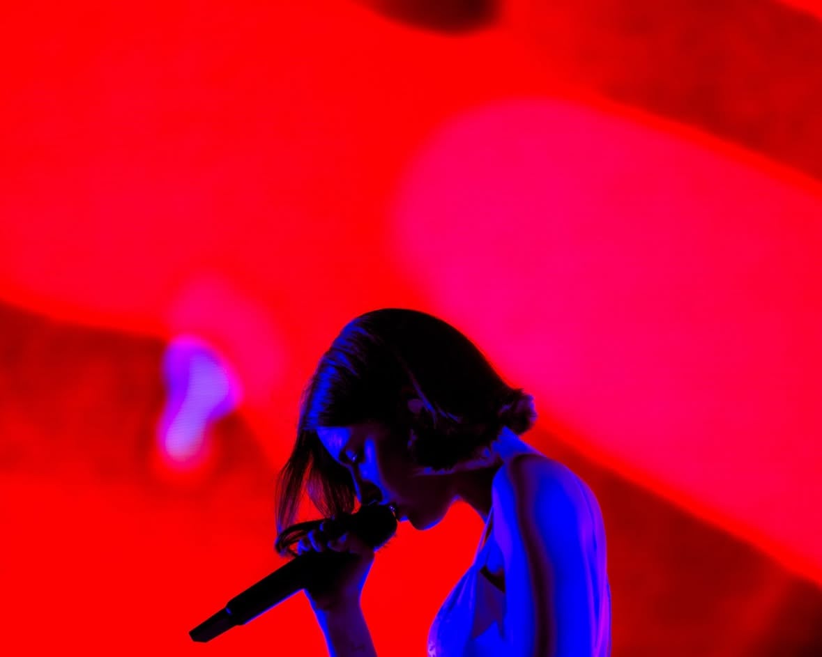 I am counting down the days the minutes the seconds
Hurry back home!!!!!!!!!! 

The @capitalone presale for The Look at My Life Tour starts at 9am local time tomorrow for all dates in North America
 
Tickets for every show go on sale publicly on Friday if you can believe ittttttttt
Love you
So
Much 👹
💋

#CapitalOnePartner Terms apply. See link in bio