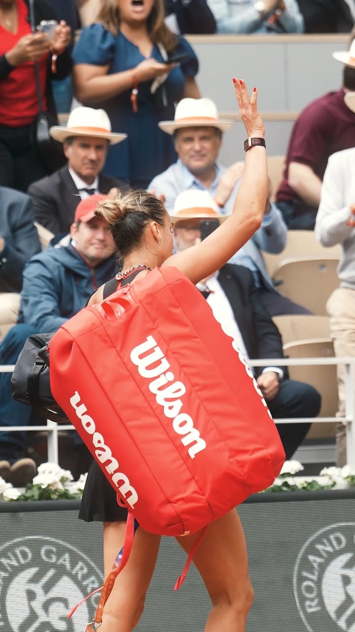 It's never an easy moment, see you next year Aryna 🧡

#RolandGarros