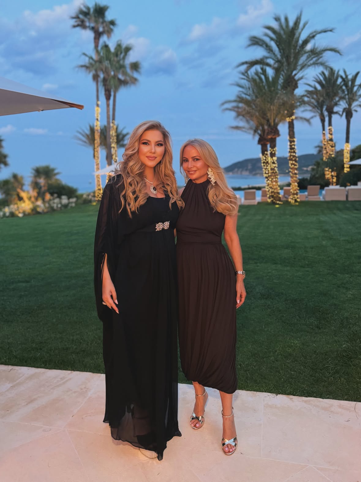 A beautiful evening, a breathtaking view, and a friendship I cherish. . ✨ Celebrating a truly special woman and a  fabulous friend on her special day. Happy Birthday, darling Carol . 🥂🤍
